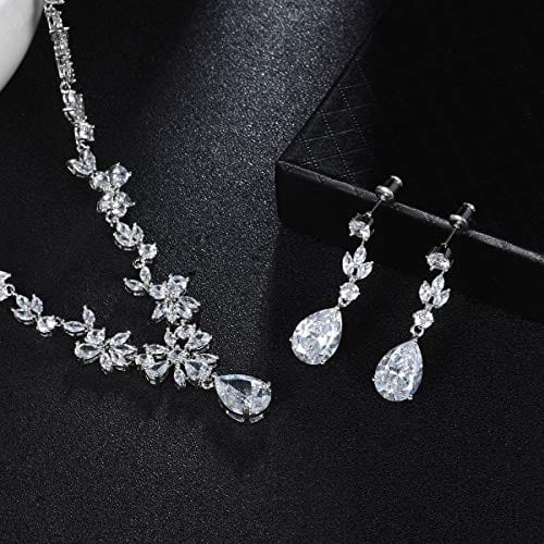 Jewelry Set for Women, White Gold Plated Wedding Party Jewelry for Bridal Bridesmaid, Necklace Dangle Earrings Set with White AAA Cubic Zirconia