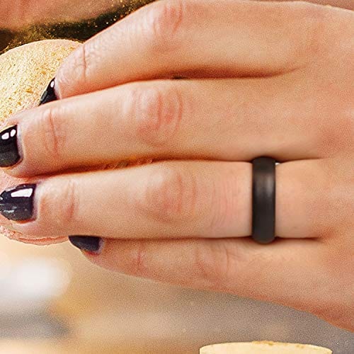 ROQ Silicone Wedding Ring For Women, Affordable Silicone Rubber Band, Black - Size 4